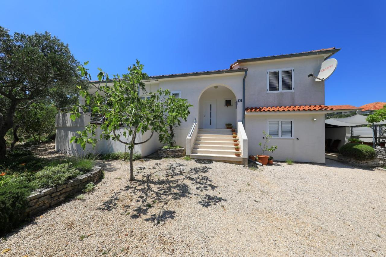 Apartment Justina Murter Esterno foto