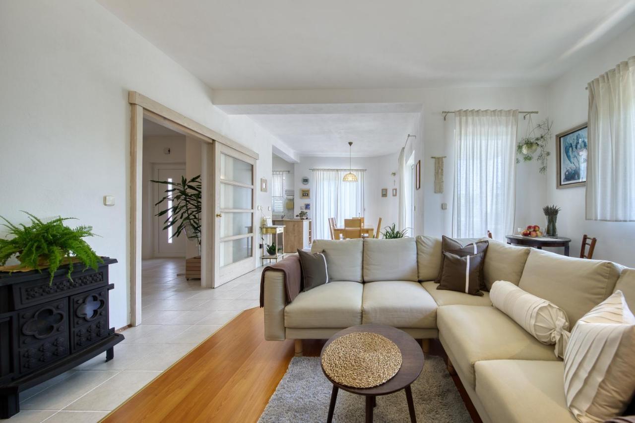 Apartment Justina Murter Esterno foto